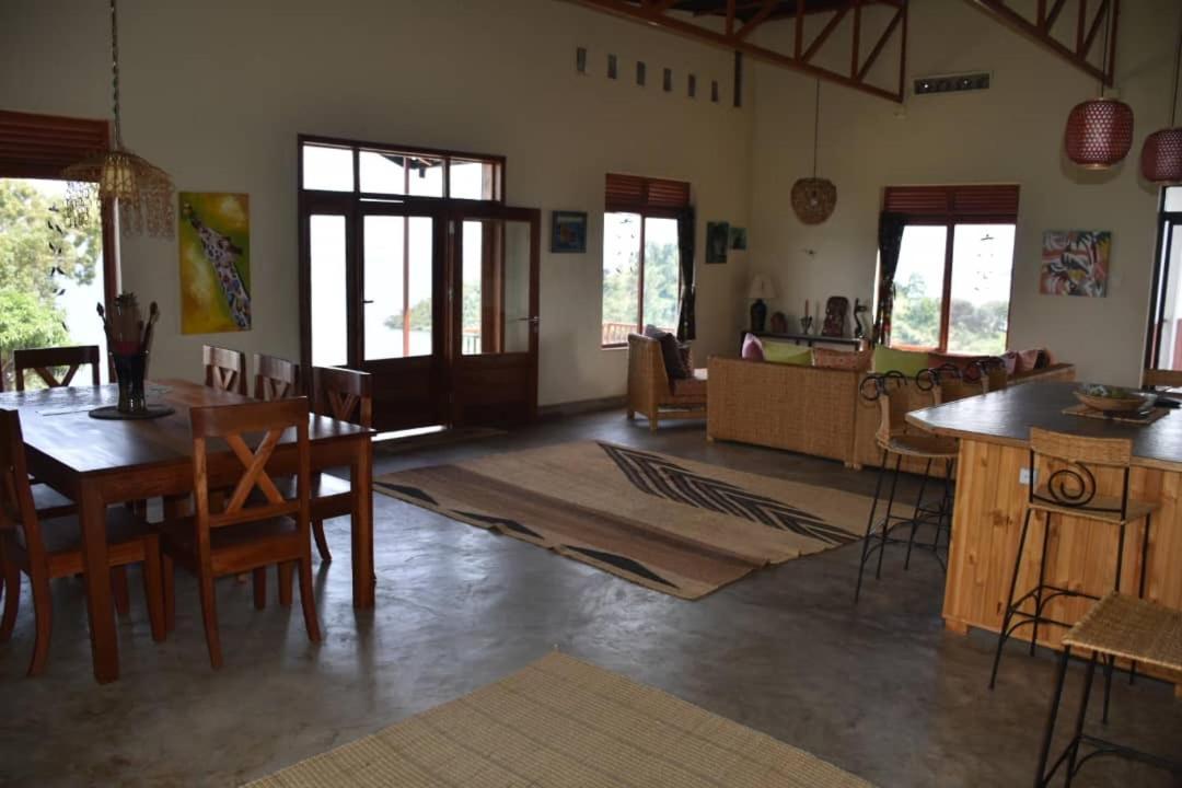 Amazi Land Home And Farm Stay Kibuye Dış mekan fotoğraf