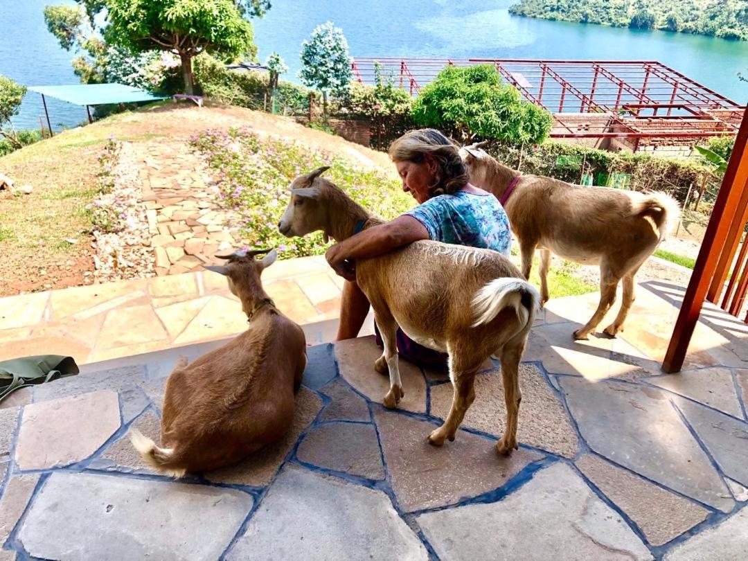 Amazi Land Home And Farm Stay Kibuye Dış mekan fotoğraf