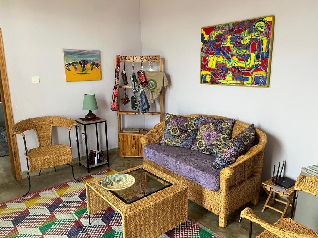 Amazi Land Home And Farm Stay Kibuye Dış mekan fotoğraf